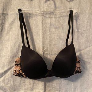 Wacoal Black w/ Tan Lace Push Up Bra - Size 34B